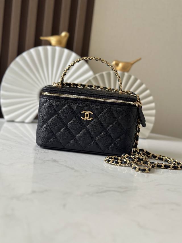 Chip version Chane 10 24A cowhide metal lettering handle long box I feel it's ra