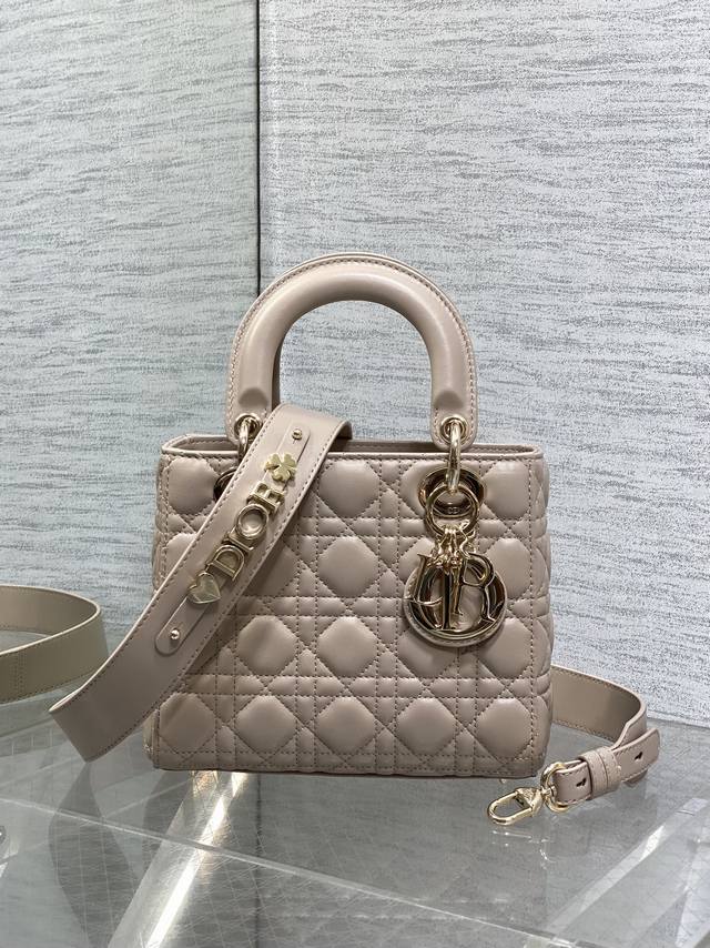 Original factory packaging included. Rouge Beige, in stock. Lady Dior four-compa