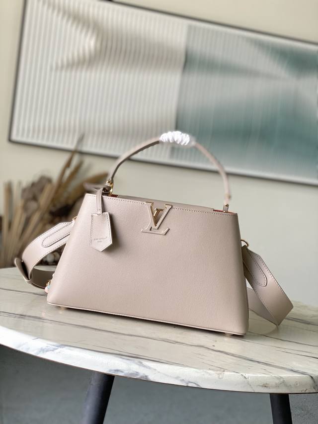 Factory Price P, Premium Original Leather M12929. This Capucines Souple medium-s