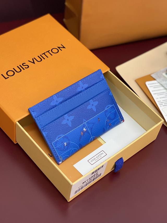 Factory Price P M14862 Card Holder! Basketball! Double Card Holder. This Double