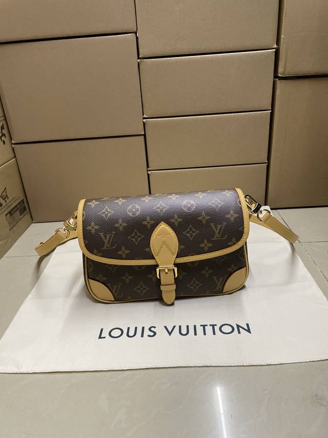 High-quality M45985 leather shoulder strap, original leather, premium workmanshi