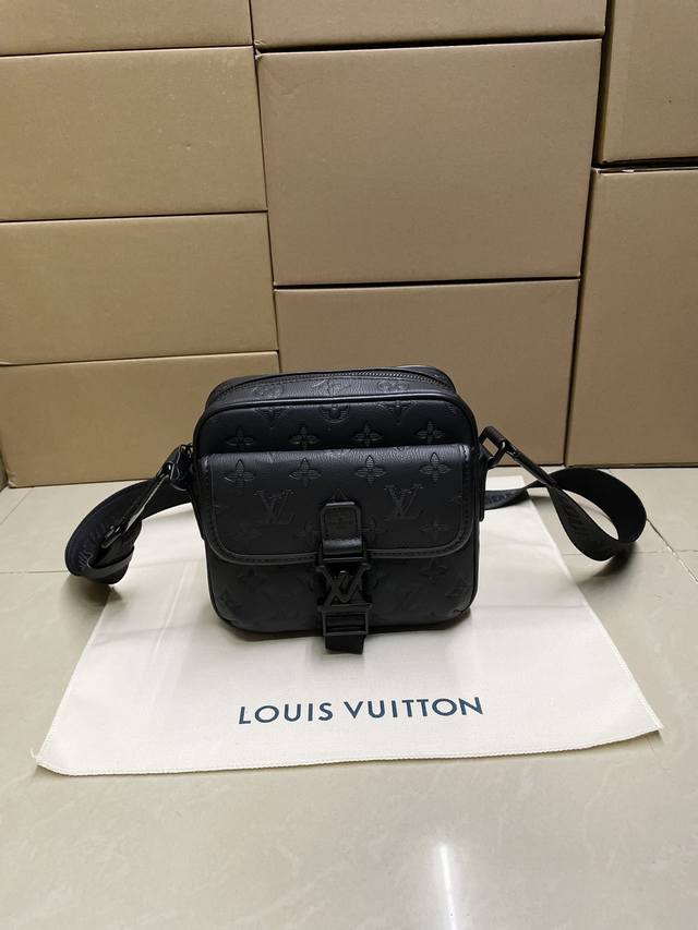 High-quality M12516, top-grade original leather, premium workmanship, chip code