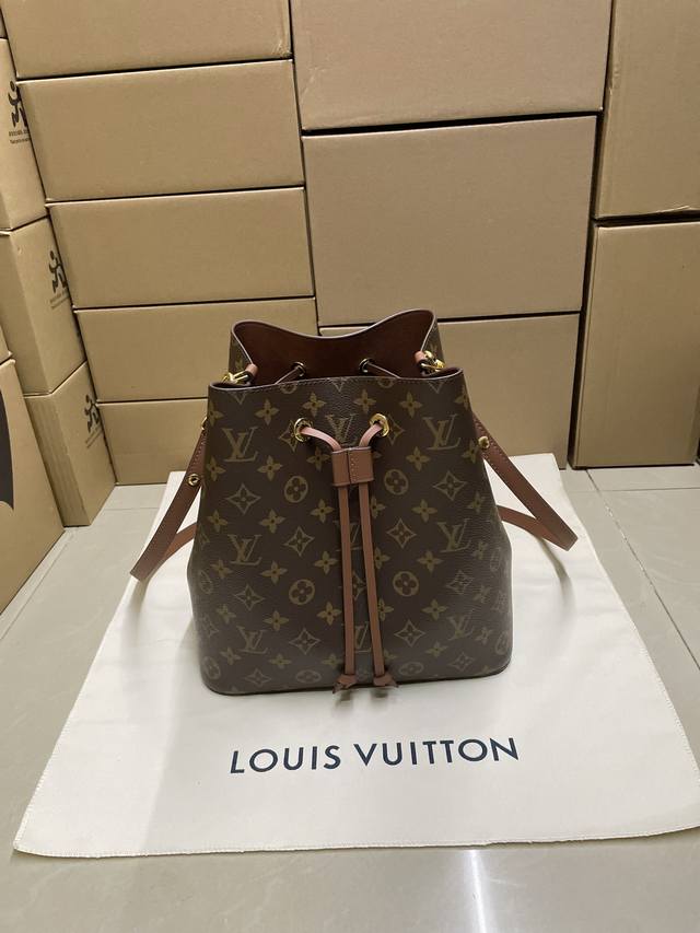 High-quality M44887 caramel color, original factory leather, top-grade workmansh