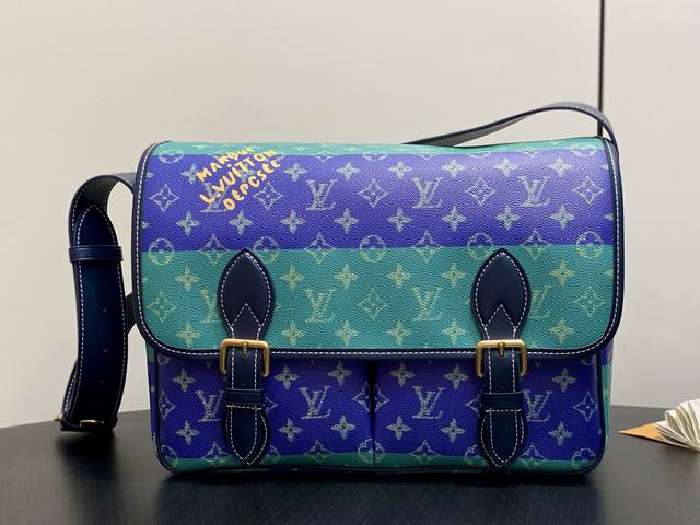 Original Quality M15187 Blue Gradient Men's Satchel Messenger Bag. This Satchel