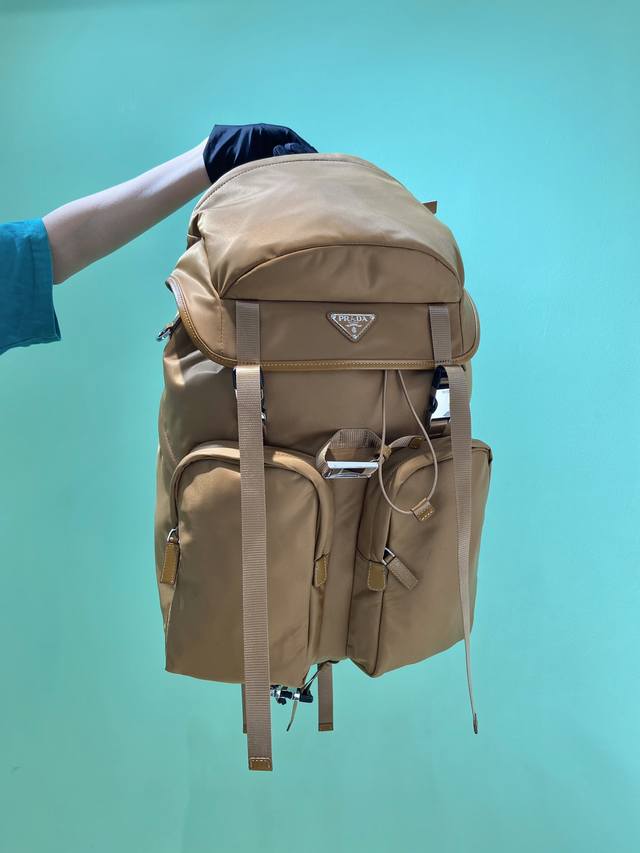 New Hiking Backpack 2Vz019 New Color This backpack is made of imported nylon fab