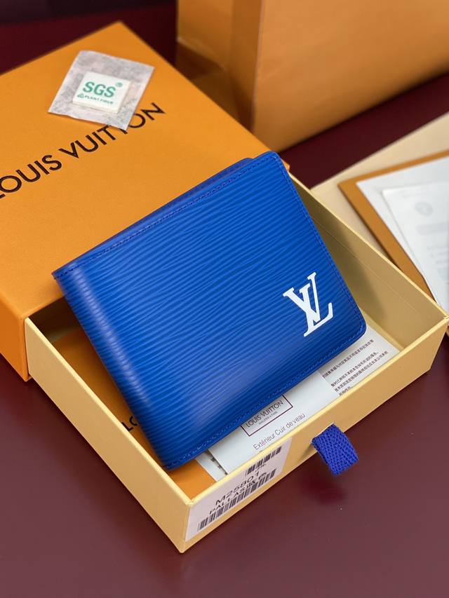 Factory Price PM25801 Blue! Multiple Wallet. This Multiple Wallet features a uni