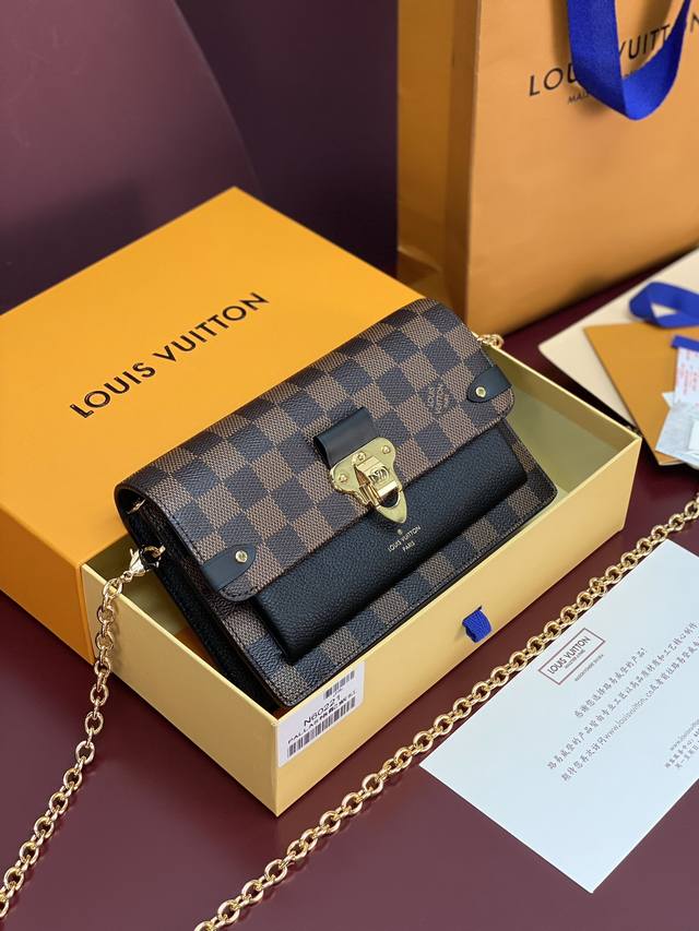 Factory Price P N60221 Black! Vavin Chain Wallet. The Vavin chain wallet cleverl