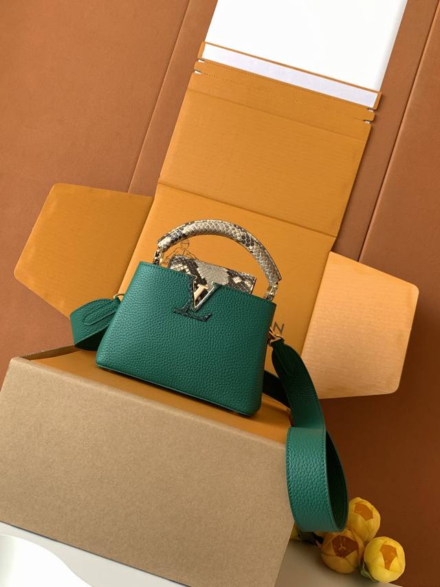 Factory Price P All-steel hardware, imported cowhide N80931 dark green with glos