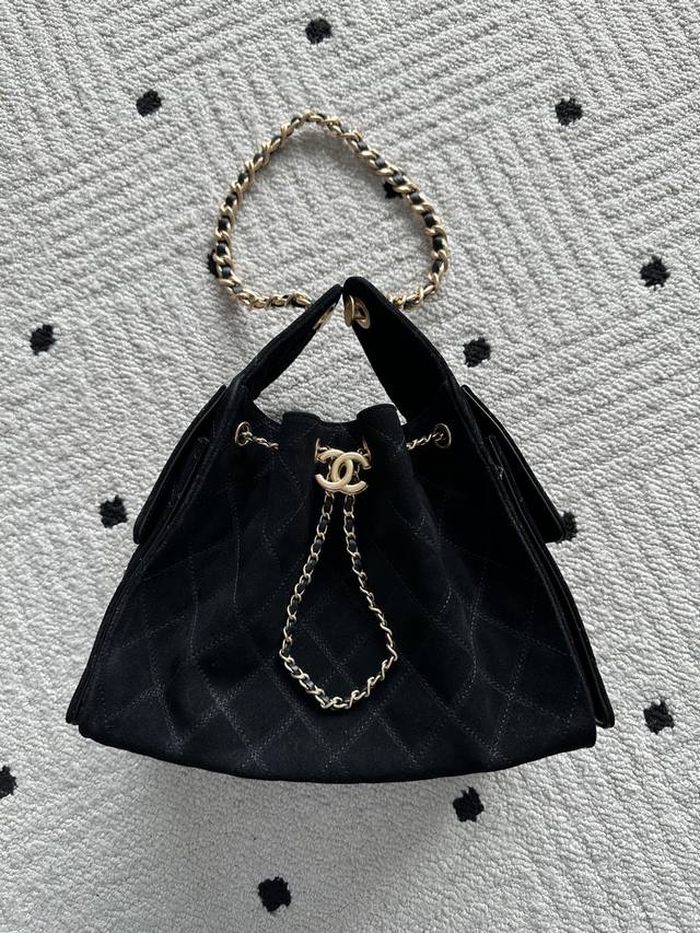 Brand: Chanel Model: As5293 Description: Original quality, a classic piece, at t