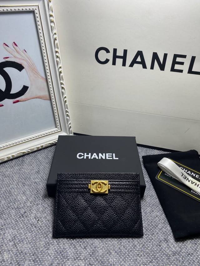 Loss-leader price! New Chanel imported original leather cardholder. I love the c