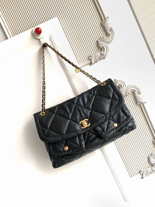 Chanel 25K Fall/Winter Limited Edition Shopping Bag - Exuding Luxury! As5727 I'm