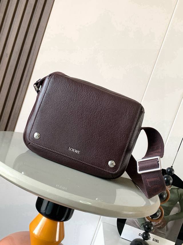 New Extra Small Soft Grained Calfskin Pebble Messenger Bag. The Pebble messenger