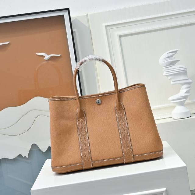 31 Garden Bag: Canvas and Togo Leather Patchwork. Each color combination is incr