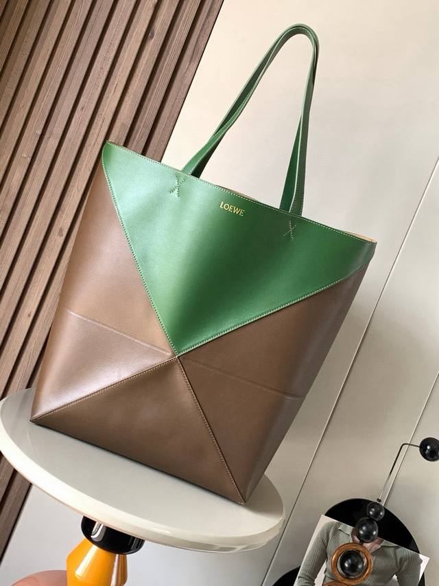 Large New Glossy Calfskin Tote Bag Puzzle Fold Handbag. This large tote bag feat