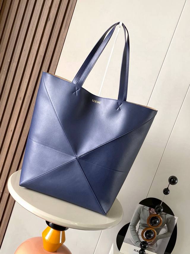 Large New Glossy Calfskin Tote Bag Puzzle Fold Handbag. This large tote bag feat