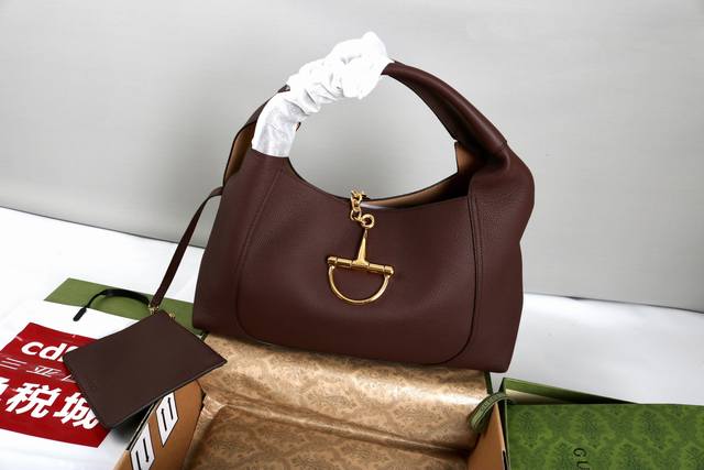 High-volume selling price. Description: The new Gg Emblem series reinterprets th