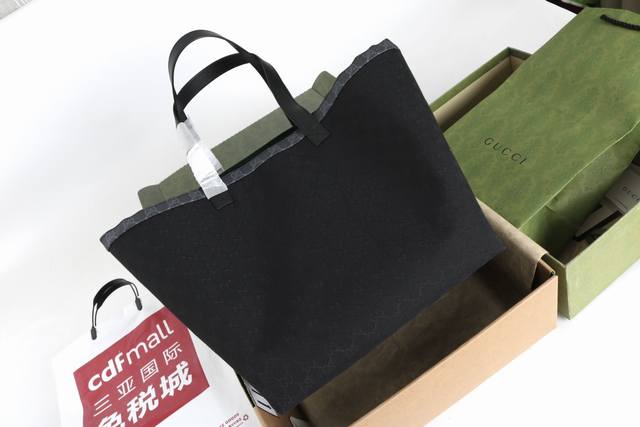 (Large Quantity Price) Description: This handbag combines practicality and time