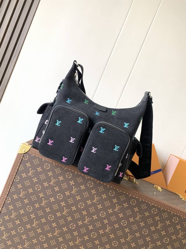 M13938 Top-quality original single-piece canvas bag with a wide shoulder strap,