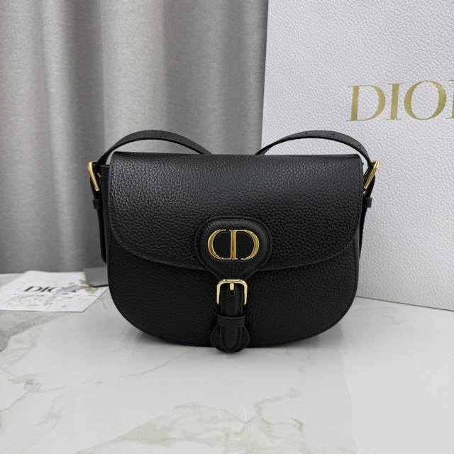 Top-tier replica of this Dior Bobby handbag, a new addition to the 2025 Early Sp