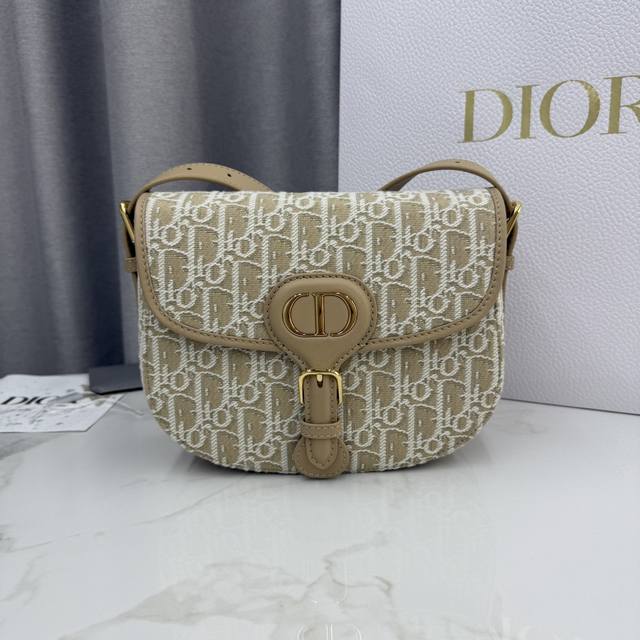 Top-tier replica of this Dior Bobby handbag, a new addition to the 2025 Early Sp