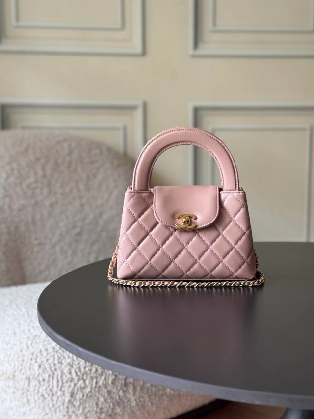 24A Kelly Handle Bag. Fashion is cyclical; the highly sought-after vintage Kelly