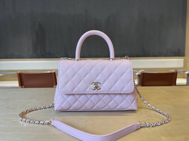 92 Chanel Cocohandle bag with 14K light gold stitched lining, this season's Coco