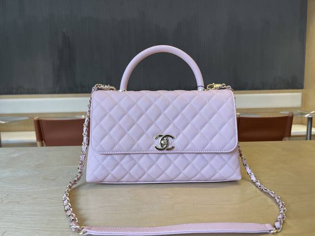 92991 Chanel Cocohandle bag with imported small-bead calfskin leather lining and