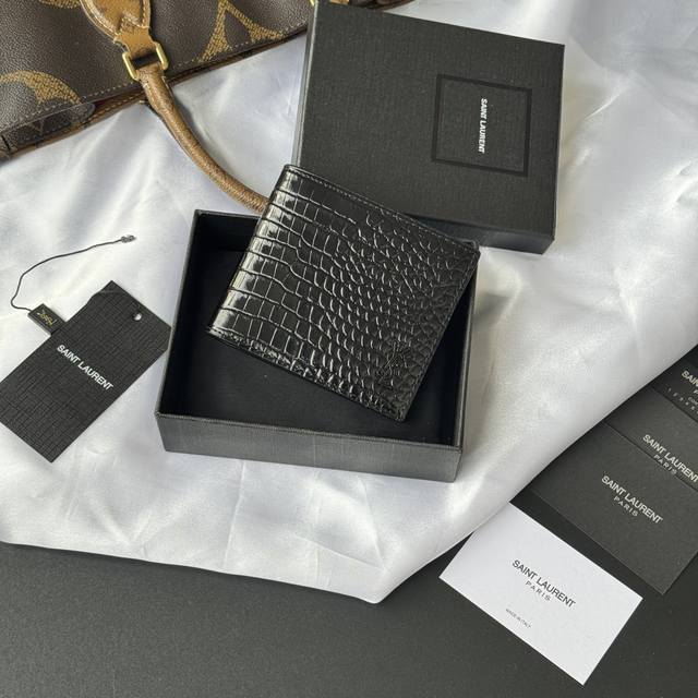 Authentic YSL Men's Wallet, Black Crocodile Pattern, Made of Leather Monogram Bi