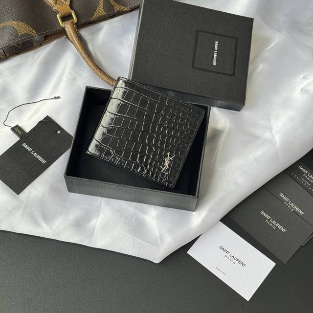 Authentic YSL Men's Wallet, Black Crocodile Pattern, Made of Leather Monogram Bi
