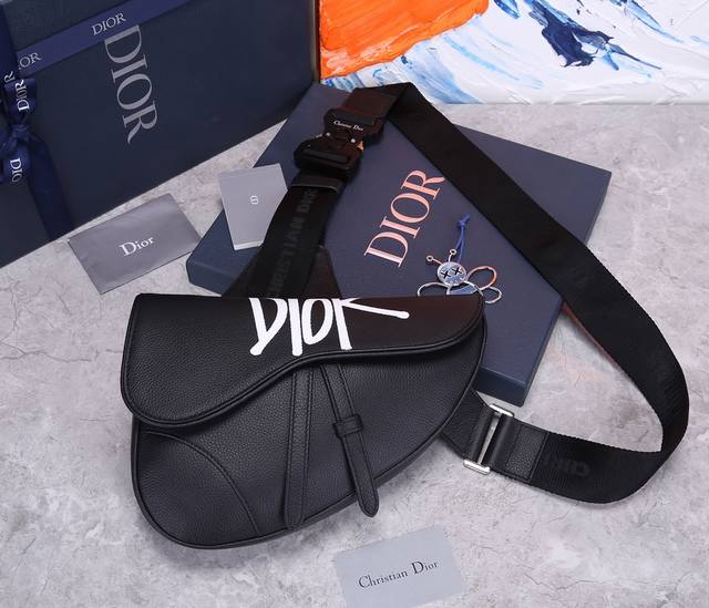 Authentic Dior Saddle Bag from the official Dior website. New Dior Saddle Bag Pr