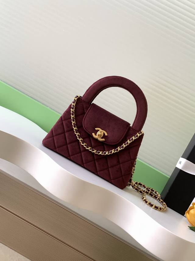 25A Kelly Velvet Handbag. Fashion is cyclical; the highly sought-after vintage K