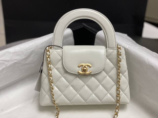 Chane1 24K Kelly Fall/Winter runway hot item is here! imported original leather