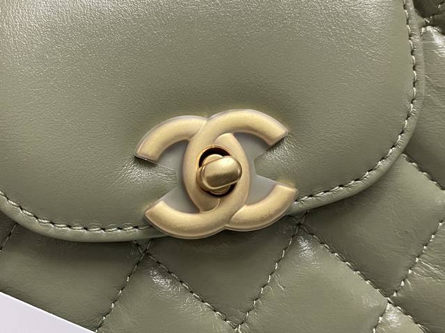 Chanel 1 24K Kelly Fall/Winter runway hot item is here! imported original leathe