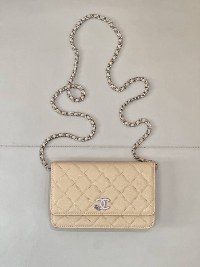 This season's highly sought-after Woc series is undeniably irresistible; the all