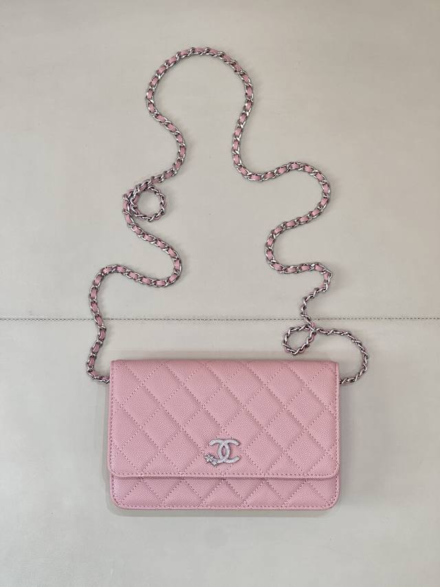 This season's highly sought-after Woc series is undeniably irresistible; the all