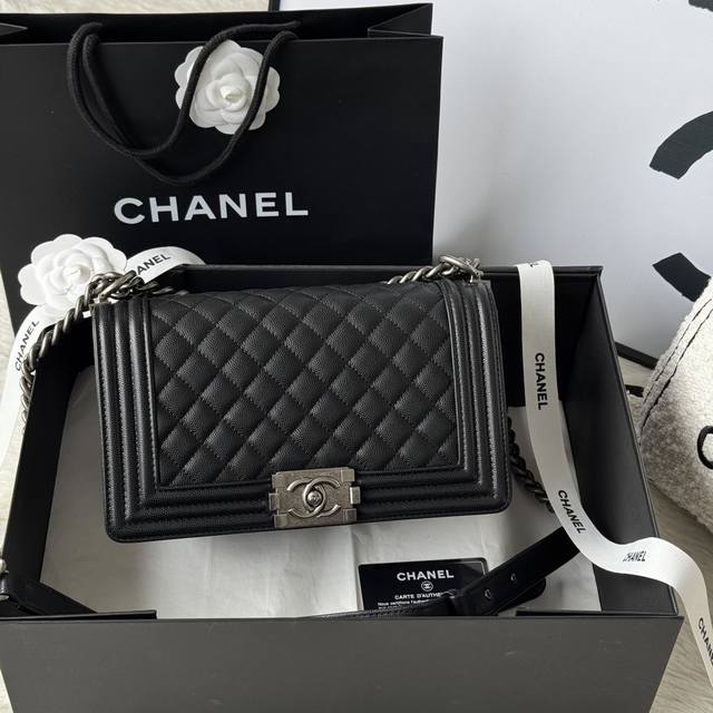 Le Boy series 25cm calfskin leather, item number: 67086, dimensions: 25cm*15cm*9