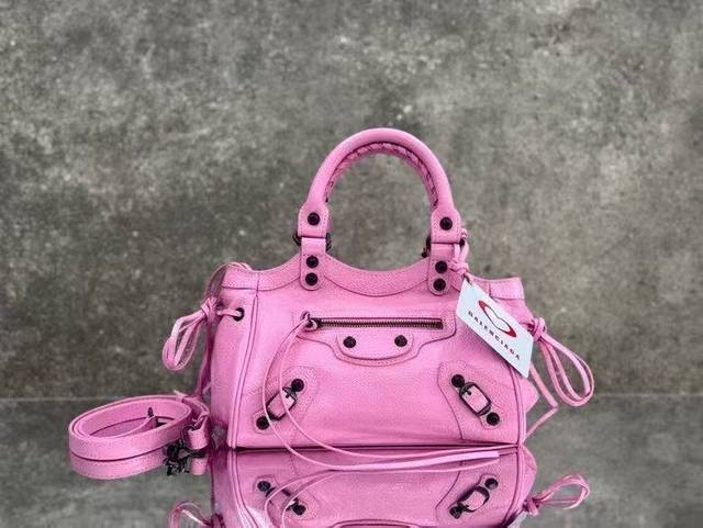 Authentic {Pink} Balenciaga * Le City Storico Bowling Bag. Balenciaga's new peti