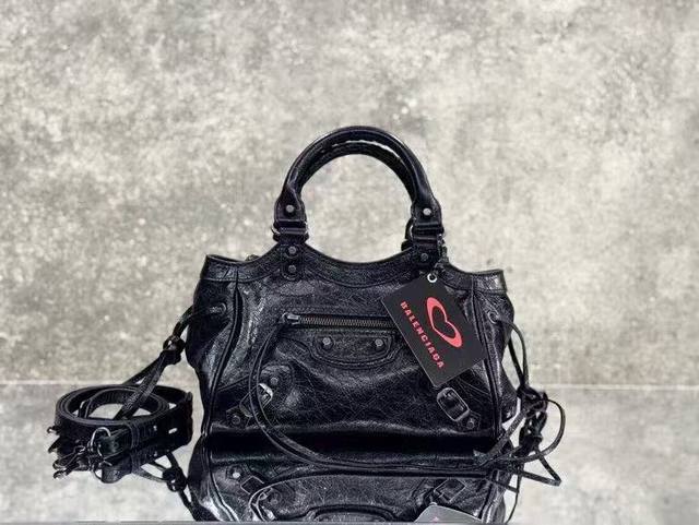 Authentic Balenciaga City Classic Bowling Bag. Balenciaga's new small, chubby bo