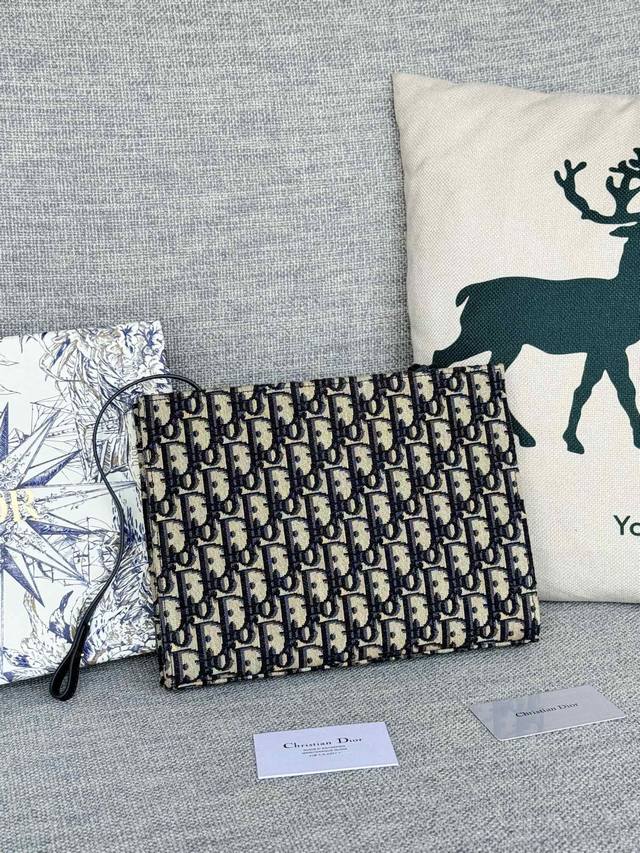 Authentic S5411Utzq-M928-Tu - Large 3100 Dior clutch bag modification is really