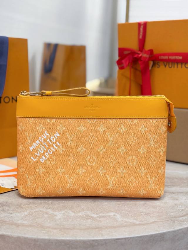 Top-tier original M12665 Yellow Pochette Voyage Souple Clutch. This Pochette Voy