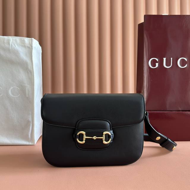 Comes with full original factory packaging. From the 2025 Fall/Winter collection