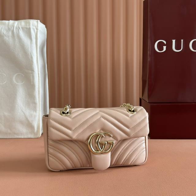 Imported original sheepskin, top-quality craftsmanship, pure copper hardware, fu