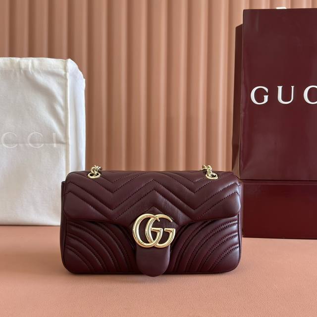 Features full boutique packaging. The iconic GG Marmont series seamlessly blends