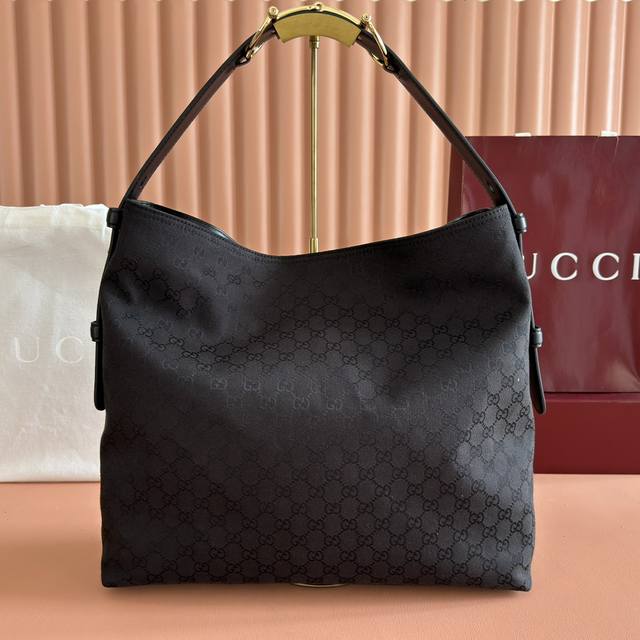 Comes with a full set of original boutique gift bags and packaging. From the 202