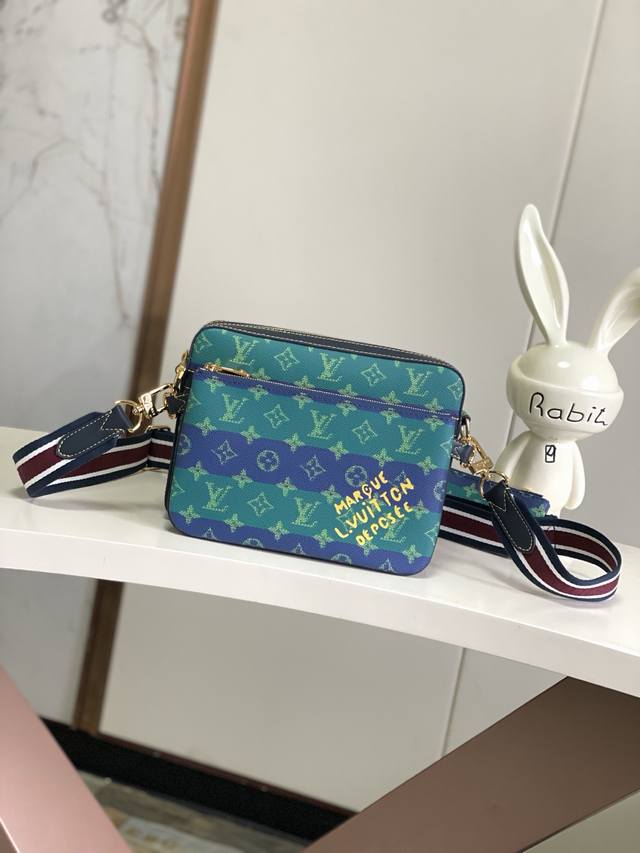 Haiyuan Exclusive Real-Home Photo Trio Messenger Bag M26026 Blue-Green This Trio