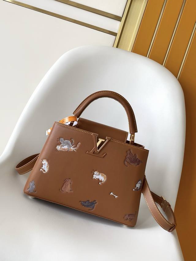M25874 Premium Original Dynamic 163 The LV Travels With series brings a classic