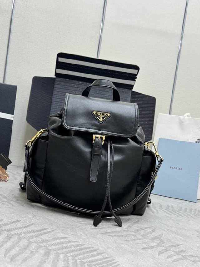 New Backpack 1Bz080 Lambskin Backpack This Explore handbag perfectly blends eleg