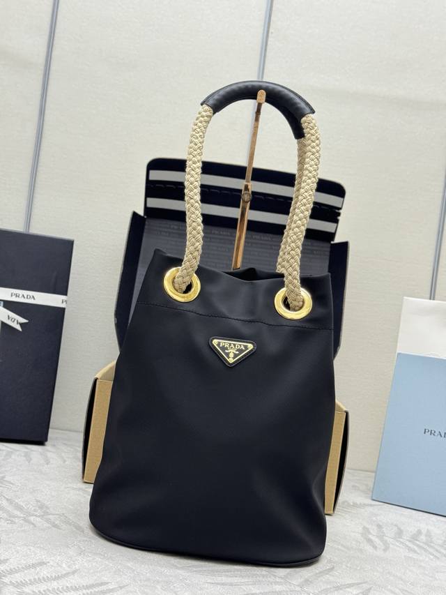 New Bucket Bag 1Be082 Runway Style This Re-Nylon handbag is designed with nylon