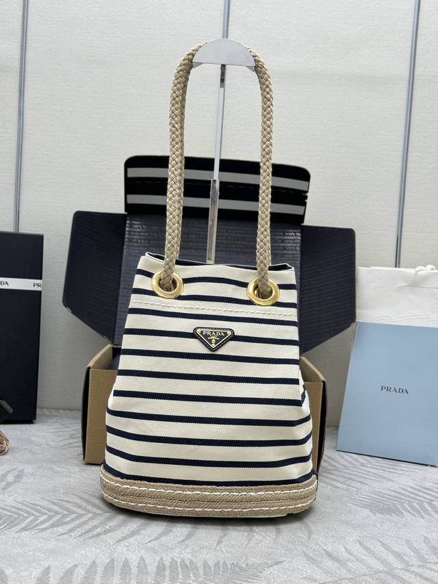 New Blue Bucket Bag 1Be082 Striped Style This fabric bucket bag features a nauti