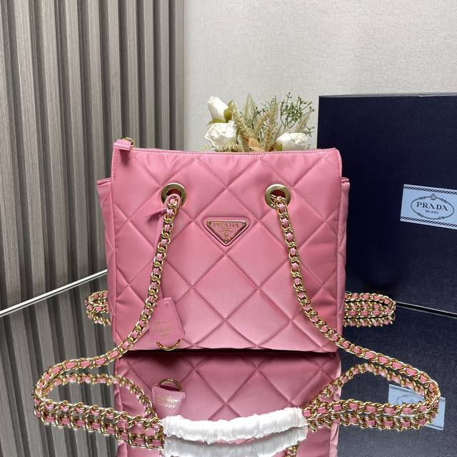 Top-quality original vintage zippered hobo bag, small size 1Bg468. This vintage